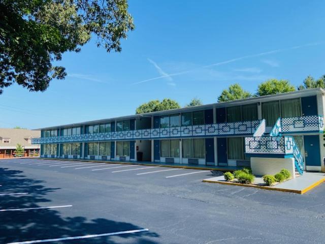 Econo Lodge Clemson Exterior photo