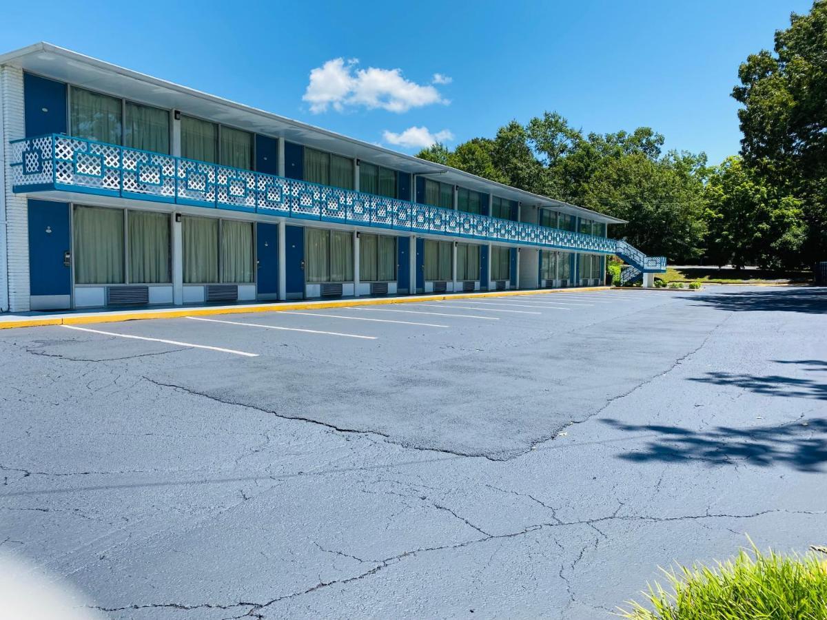 Econo Lodge Clemson Exterior photo